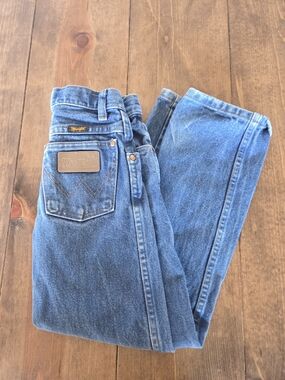 Boys/Girls Wrangler Classic Blue Jeans